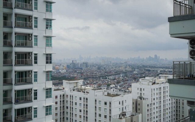 Sea View 2BR Apartment at Green Bay Condominium