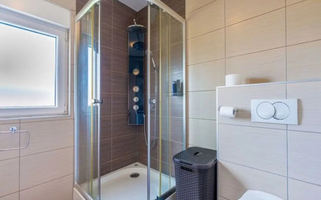 Villa Dvor Comfortable Holiday Residence