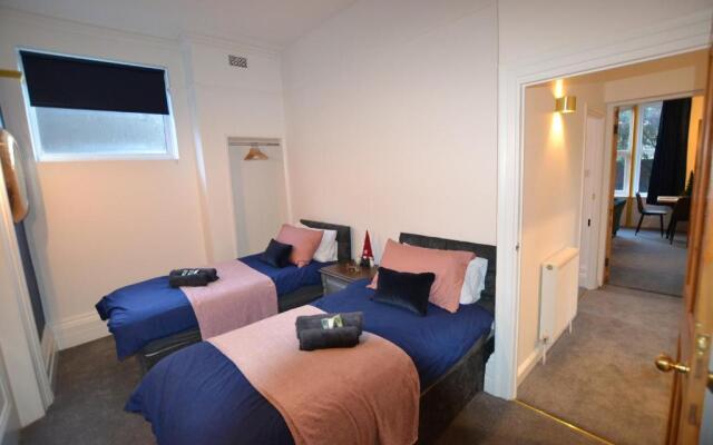 Mayflower Boutique Apartment - 2 Bedrooms Apartment - Stayseekers