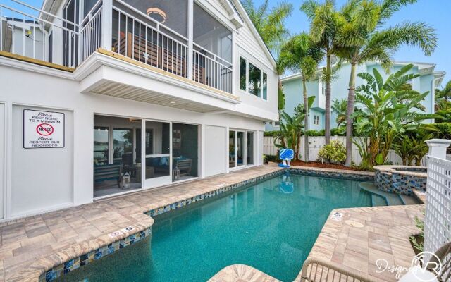 Chic 8BR with Heated Pool & Waterview