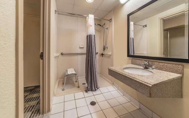 Ramada by Wyndham Fairfield NJ