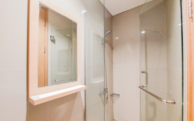 Homey And Modern Studio At Tree Park City Cikokol Apartment