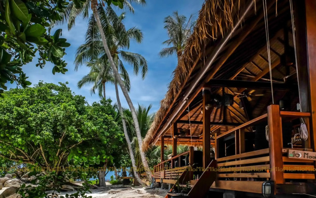 Ten Moons Lipe Resort