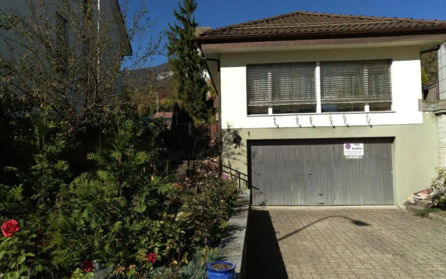 Gastzimmer für Übernachtung mit zwei Betten