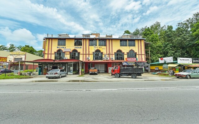 OYO 90441 Cz Traveler's Hotel