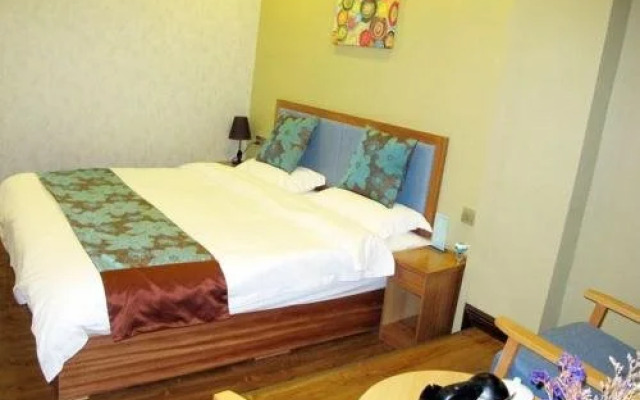 Luoyang Anximen Young Hostel