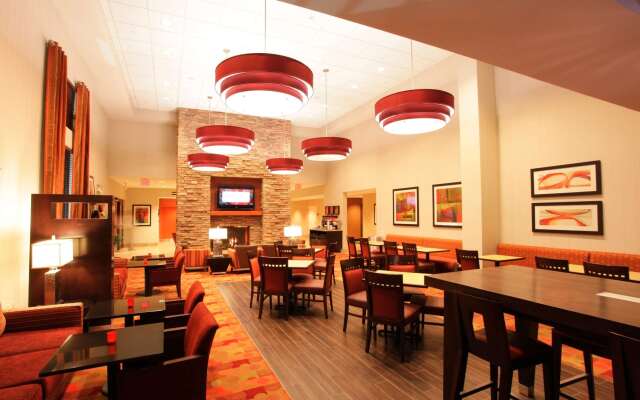 Hampton Inn & Suites Phoenix Chandler-Fashion Center AZ