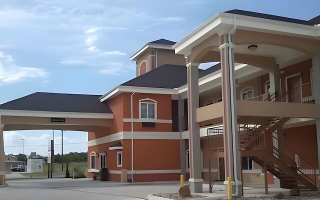 Studio 6 Beeville, TX