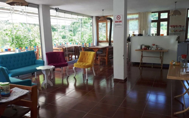 Adas Dag Evi & Restoran
