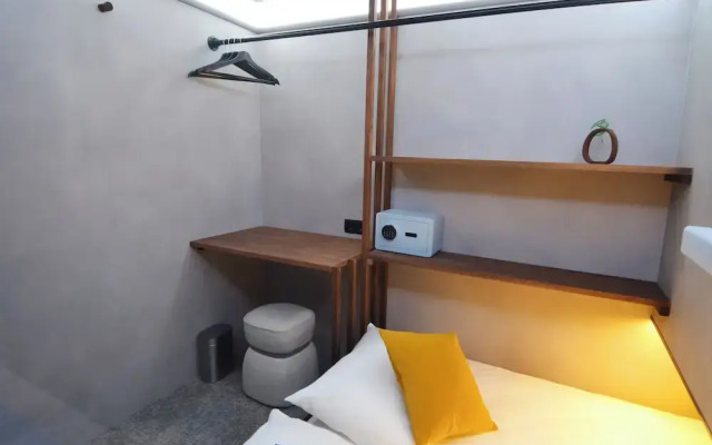 The Hyve Capsule hostel Amsterdam