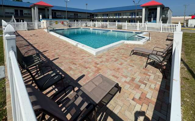 Motel 6 Englewood, FL