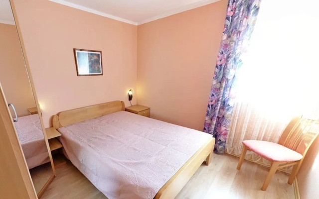 Amalia - Family Friendly With Parking - A4 Megi