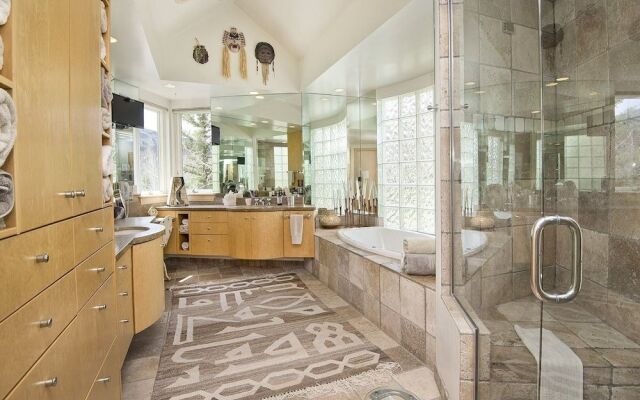 Sandstone Chalet