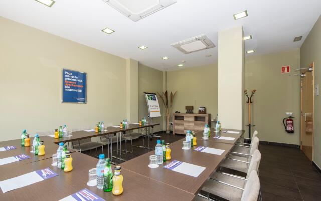 Holiday Inn Express Barcelona - Sant Cugat by IHG