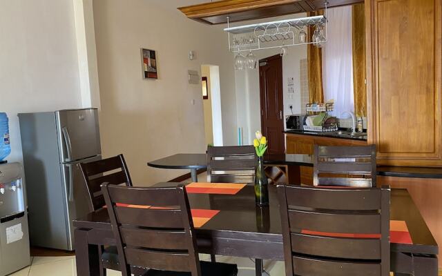 Lux Suites Eden Seafront Apartments