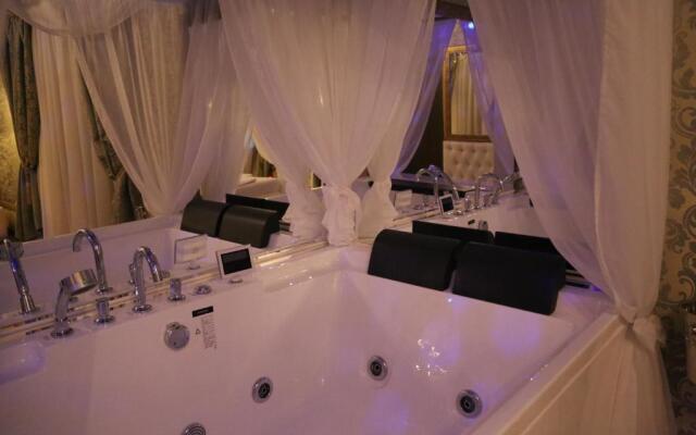 Hotel Boutique Mikaela (Adult Only)