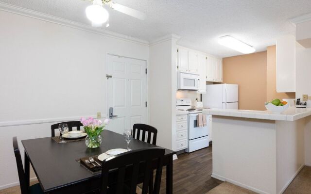 Oakwood at Toluca Hills Apartments by Avalon