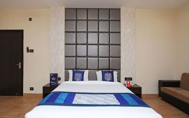 CAPITAL O 10292 Niharika Guest House