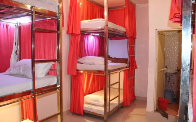 Sunset Backpackers Hostel