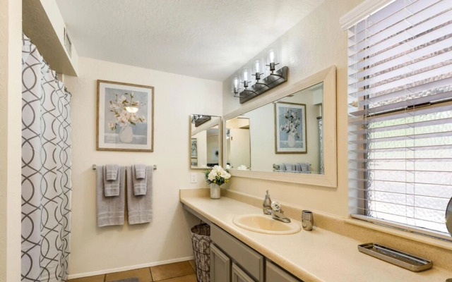 Catalina Del Oro By Casago