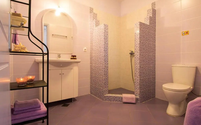 VILLA AELIA in Spetses - charm & convenience, 2min beach