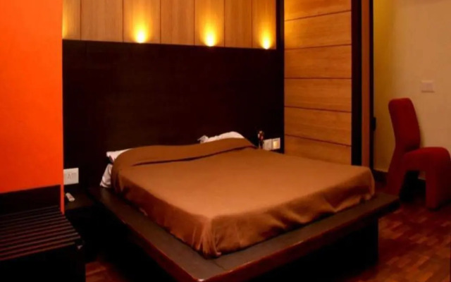 Hotel Trimoorti