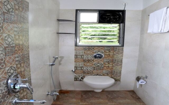 OYO 9533 Hotel Milind Villa