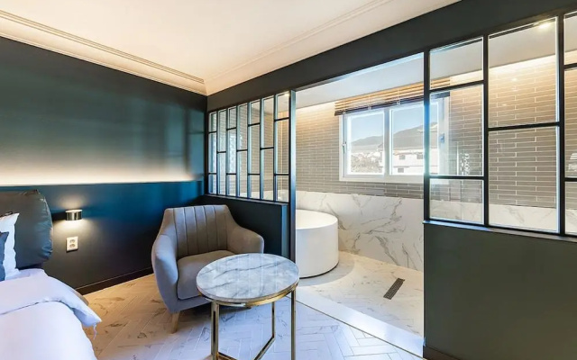 Brown-Dot Hotel Gyeongju