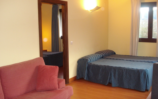 Hotel Ibaigune