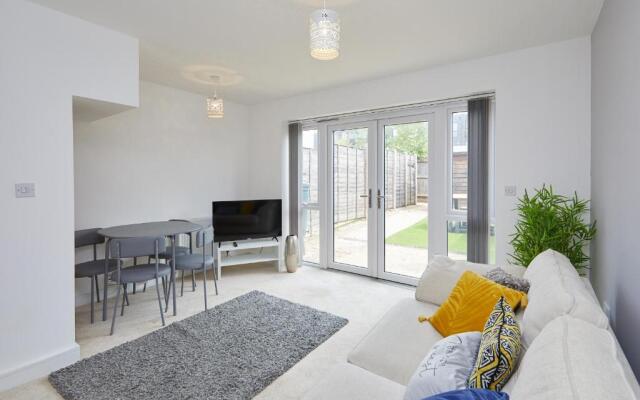 Royal Derby Hospital 2 Bed Town House