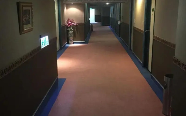 Li Ti Hotel