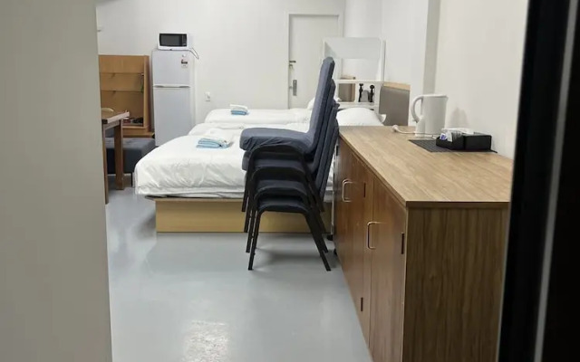 2 Double 1 Single 2 Sofa Beds - Suite 6