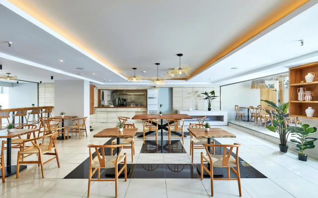 Lotus Rise Hotel