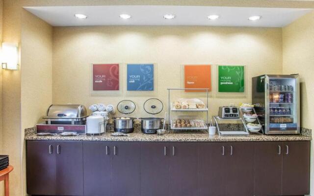 Comfort Suites Nashville Manchester