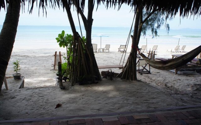 Lazy Hut