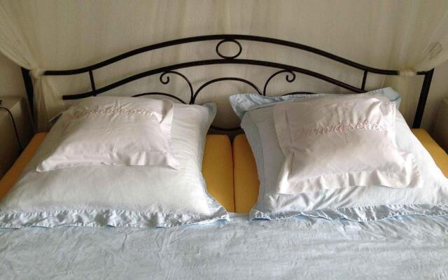 Himmelbett mit Seeblick