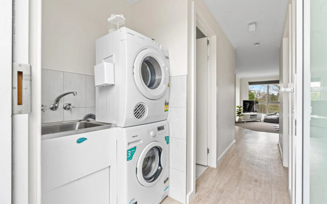 Stylish and Spacious Launceston Villa + Free Wifi