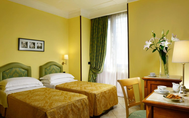 Hotel Tuscolana