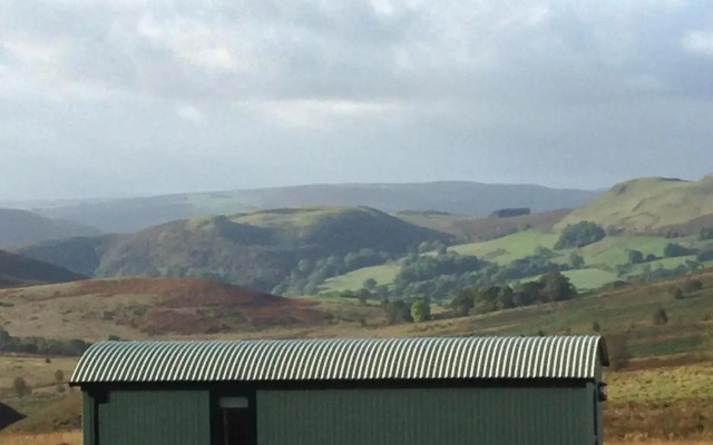 Upper Gilwern Quarry Hut