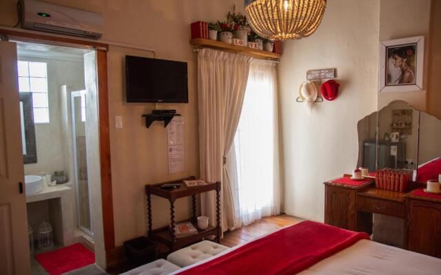 Mirabel Guesthouse
