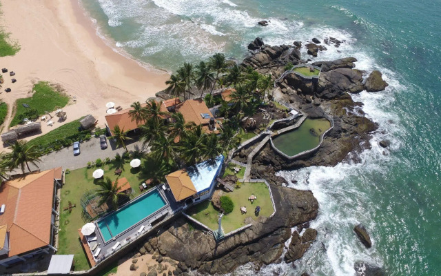 White Villa Resort Aungalla