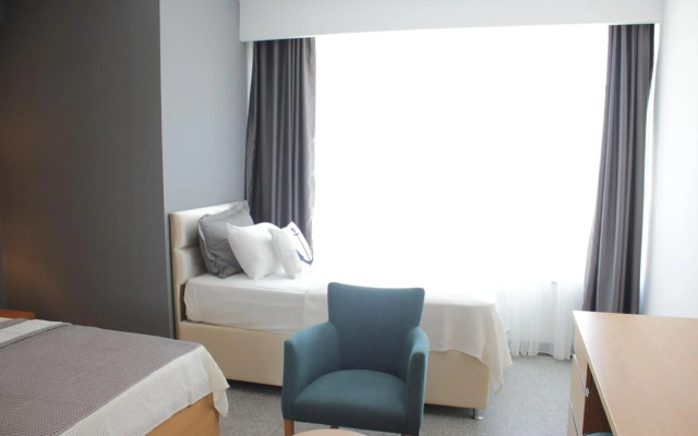 Port Marina Hotel