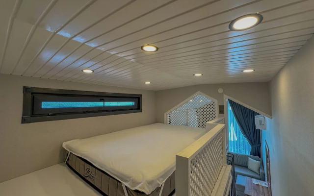 Baronet Tiny House Boutique Hotel