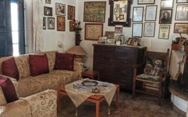 Traditional Mansion 1870s