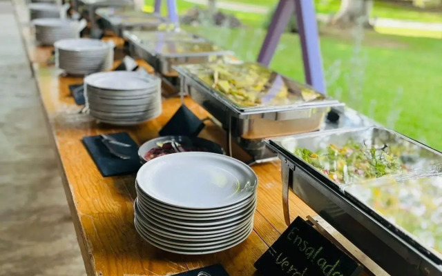 Rancho Macloy Hotel Spa & Social Events