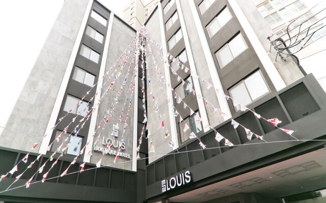 Louis Hotel