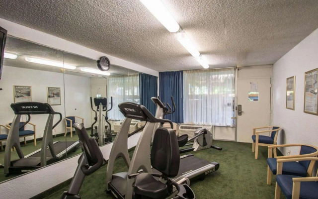 Ramada Stuart