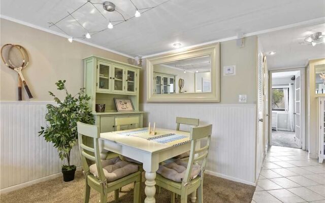 Island Club 151 - One Bedroom Condo