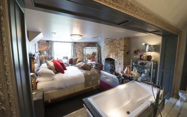The Five Bells Inn