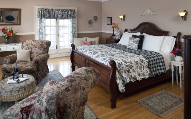 A G Thomson House Bed and Breakfast